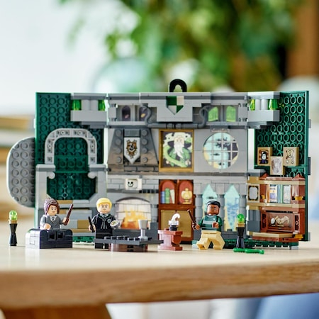 LEGO® Harry Potter™ - Bannerul Casei Slytherin™ 76410, 349 piese [5]