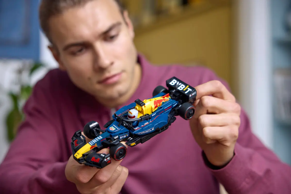 LEGO® Speed ​​Champions- Mașina de Curse F1® Oracle Red Bull Racing RB20 [7]