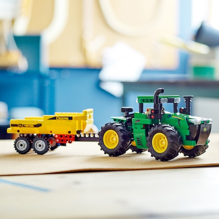 LEGO® Technic - John Deere 9620R 4WD Tractor 42136, 390 piese [3]