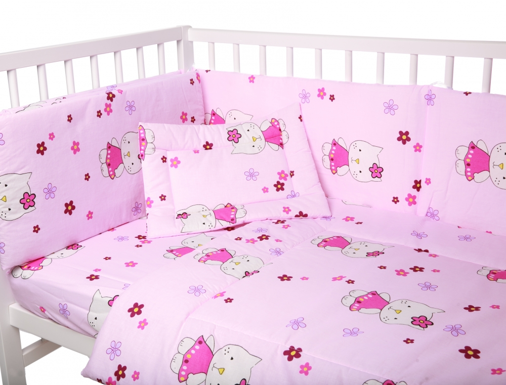 Lenjerie patut  pentru Bebelusi  DeLuxe   7 Piese Hello Kitty,  Pink [1]