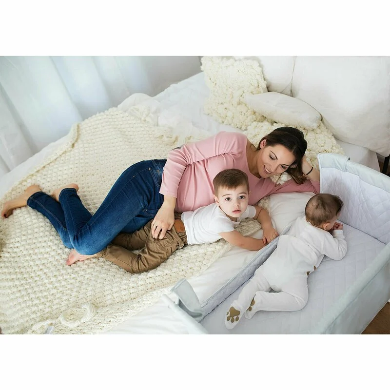 Patut Pliant 2 in 1 DeLuxe pentru bebelusi si copii, 2 Nivele si Margini de Catifea , Laterala Culisanta si Intrare Laterala , Masuta de Infasat , Gry cu Albastru [2]