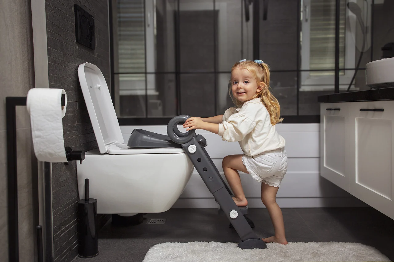 Reductor WC cu Scară Antiderapanta compatibil cu toate tipurile de Toalete  -  BabyJem – Reglabil, Pliabil, Anti-Alunecare - Antarcit [7]