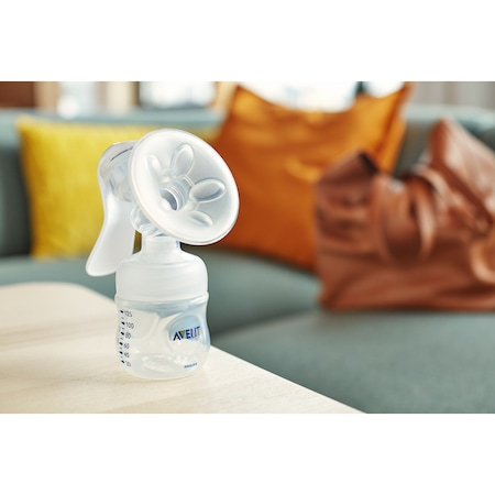 Set cadou Pompa pentru san manuala cu biberon pentru hranire naturala Philips-AVENT SCF330/20 + 12 tampoane de san [9]