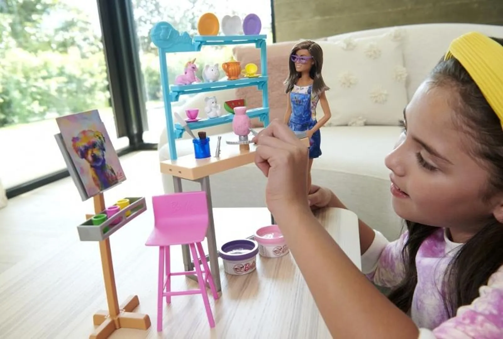 Studioul de Arta Barbie® Relax and Create™ Barbie Mattel,  You can be Anything [4]