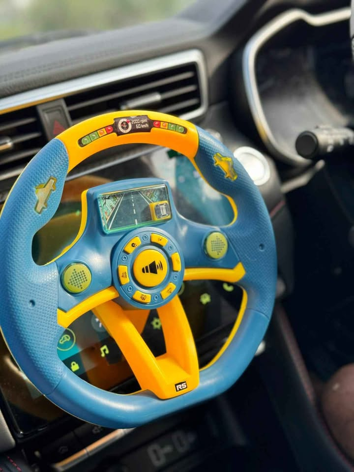 Volan de Jucarie Interactiv  pentru Bebelusi Simulator de Condus, cu Suport si Prindere Ventuze, Rotire 360 grade -  Little Driver Learning Simulation Steering Wheel - Culoare Rosu / Galben  6 Luni + [3]