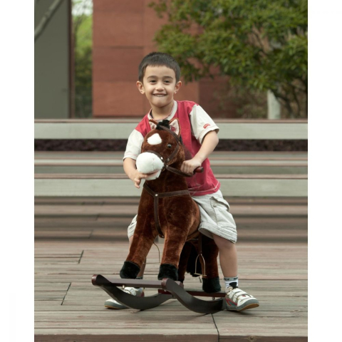 Calut Balansoar Multifunctional 2in1 din Plus Catifelat cu Melodii - Rocking Horse DeLuxe, 4 Roti si Functie de Leagan Balansoar, Dimensiuni 74x37x70 cm, Max 50 kg, Maro  Inchis [3]