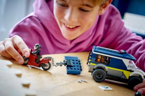 Joc de Constructii  pentru Copii - LEGO City 60479 Police Prisoner Transport Van [7]