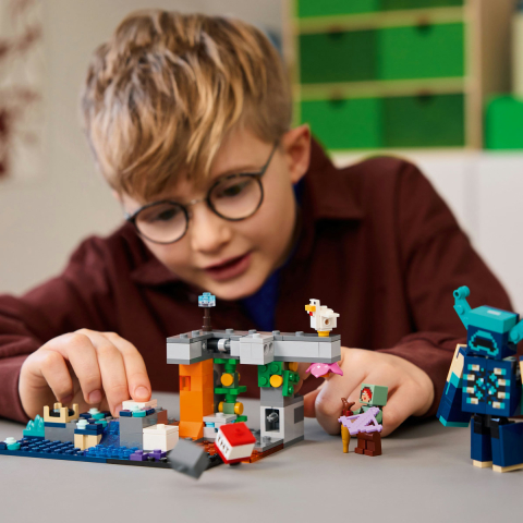 Joc de Constructii LEGO Minecraft 21274 The Warden Encounter [1]