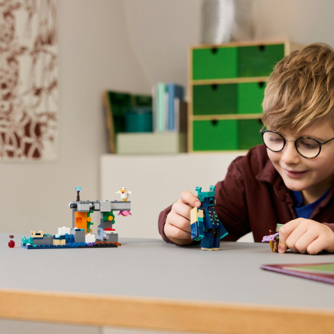 Joc de Constructii LEGO Minecraft 21274 The Warden Encounter [3]