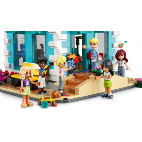 Joc de Constructii pentru Fetite  LEGO® Friends - Heartlake City Community Center [5]