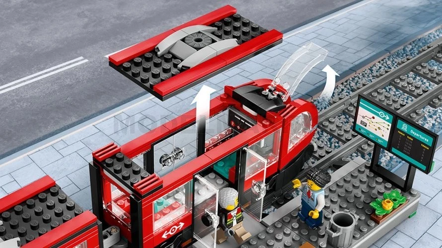 Mega Set de Constructii - LEGO® City Stație și Tramvai Rosu  în Centrul Orașului , 811 Piese , 7 ani + [8]