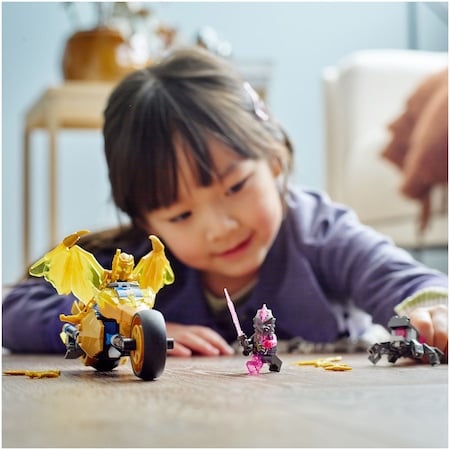 LEGO® Ninjago - Motocicleta-dragon aurie a lui Jay 71768, 137 piese [11]