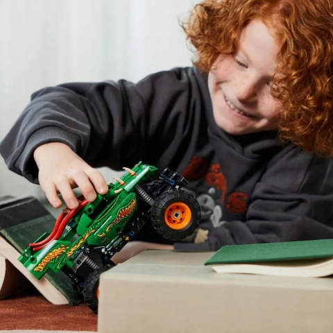 Set de Constructii LEGO Technic  2 in 1 Monster Jam Dragon [5]