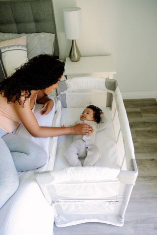 Patut Pliant 2 in 1 DeLuxe pentru bebelusi si copii, 2 Nivele si Margini de Catifea , Laterala Culisanta si Intrare Laterala , Masuta de Infasat , Gry cu Albastru [2]