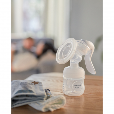 Pompa de san manuala pentru hranire naturala Philips Avent SCF430/10, Tehnologie Natural Motion pentru un debit rapid de lapte, marime standard, biberon 0+ luni de 125 ml [5]