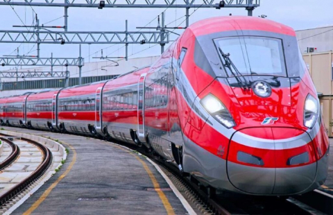 Trenulet  Inter City de Mare Viteza -  Super Speed Express Train , 24 Piese , Dimensiune Ambalaj 41x31x4 CM [2]