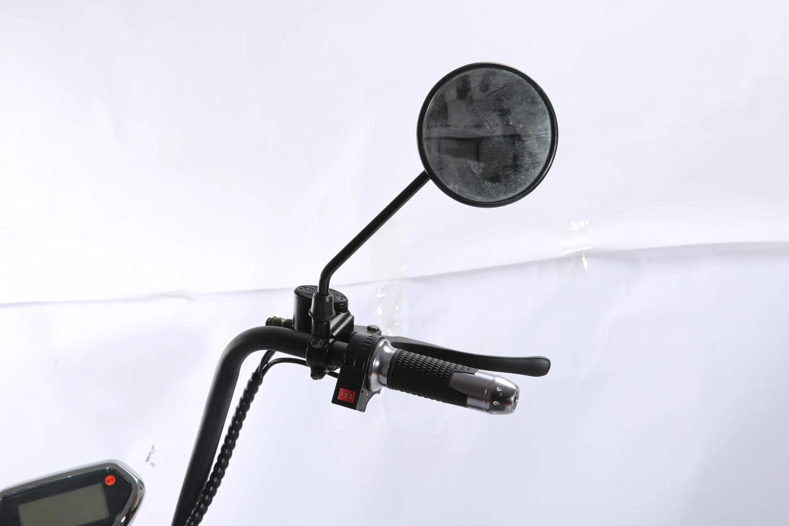 Scuter chopper electric SHANSU CP1.0 – VAGABOND, 2 locuri, motor 1500w, acumulator detasabil 60V-20 Ah Scuter chopper electric SHANSU CP1.0 – VAGABOND, 2 locuri, motor 1500w,cu Acumulator Li-Ion pentru scutere electrice 20Ah, amplasament in podea [2]