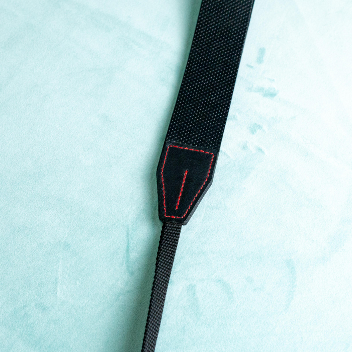 Curea - Strap din piele naturala pentru camere foto si aparate DSLR- Negru perforat cu detalii rosii [3]