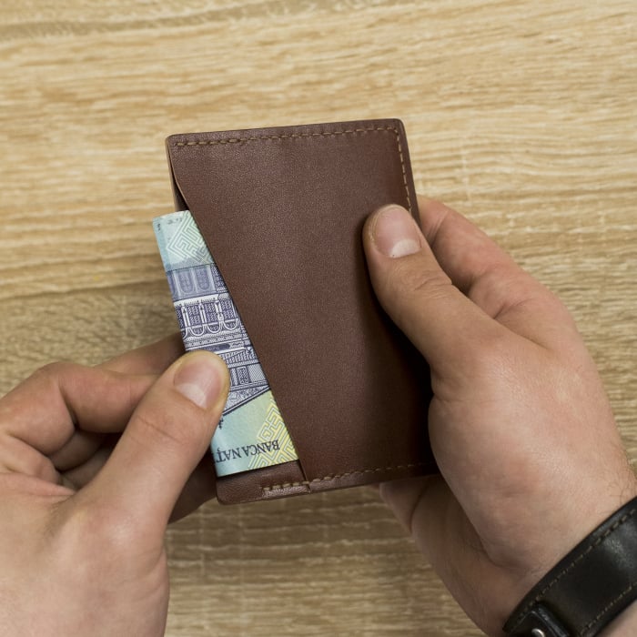 Portcard barbati, SLIM, din piele naturala, Maro cu finisaj Maro deschis [4]