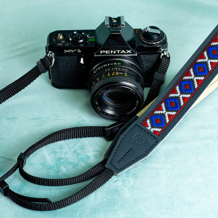 Curea - Strap din piele naturala pentru camere foto si aparate DSLR - Bleumarin cu motiv traditional [1]