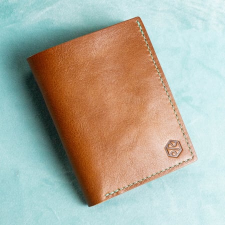 Portofele Bifold (Clasice) - “The full one” – MBH - Portofel barbati, bifold, din piele naturala de vita, cusut manual -  Maro Coniac