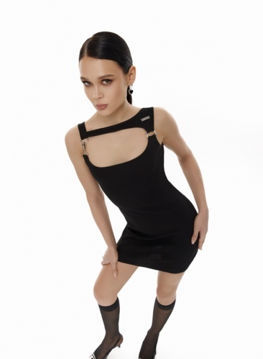 Rochie mini cu carabina, neagra [7]