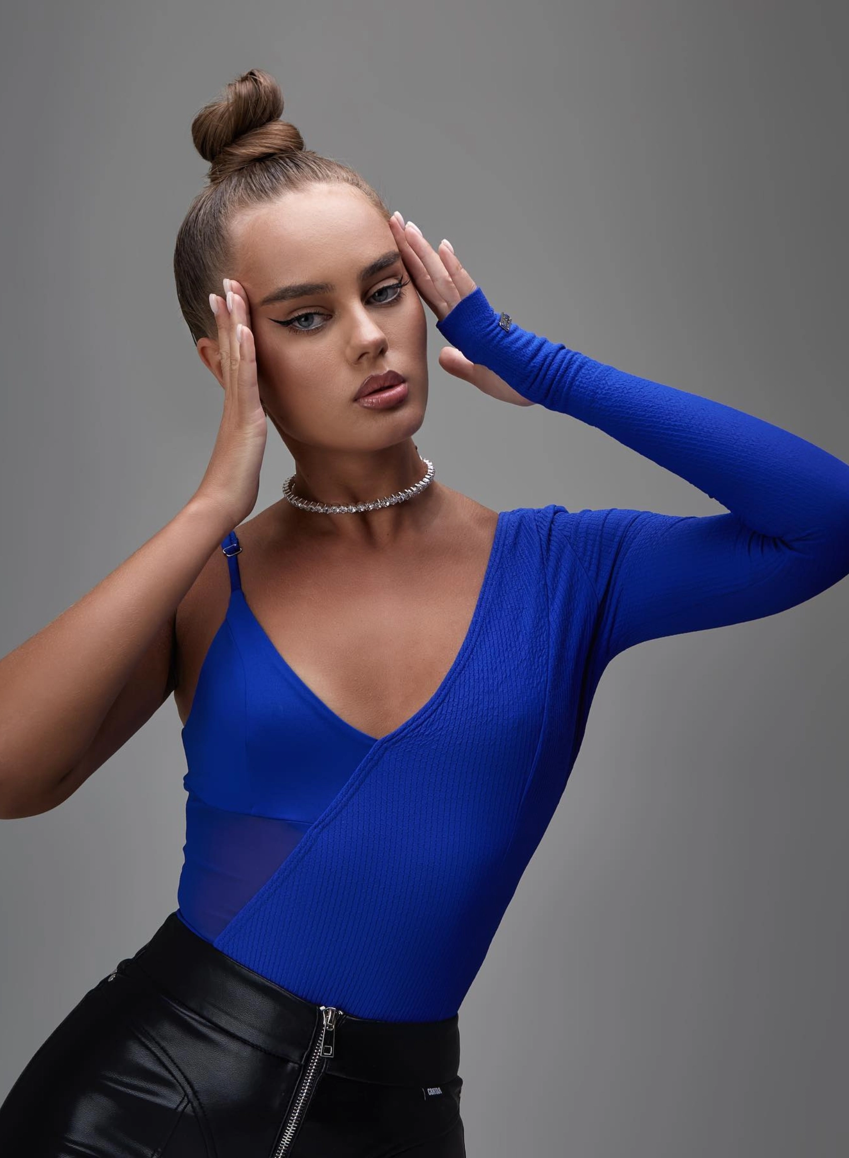 Body cu inserții din plasă, albastru electric [1]