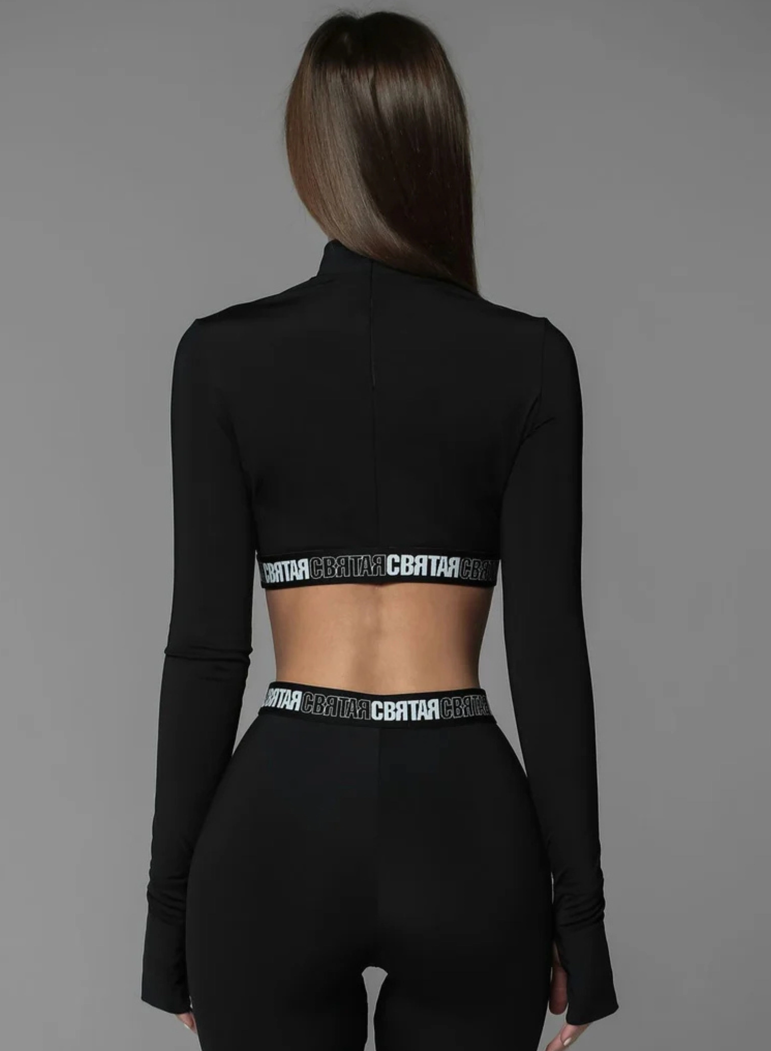 Crop top cu banda elastica cu logo-ul mărcii SVYATAYA [1]