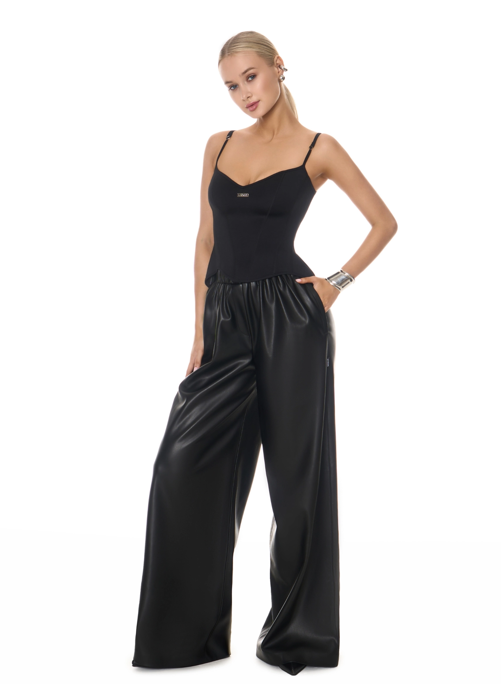 PANTALONI - Pantaloni din piele ecologica cu croiala dreapta, negri