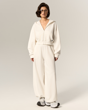 Pentru EA - Pantaloni oversize SVYATAYA, laptos