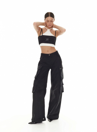 Top cu ornamente contrastante, negru [6]