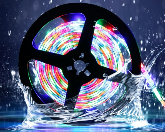 Kit Complet Bandă LED RGB 5m - 300 LED-uri, Multicoloră, Impermeabilă IP65, Telecomandă + Transformator [2]