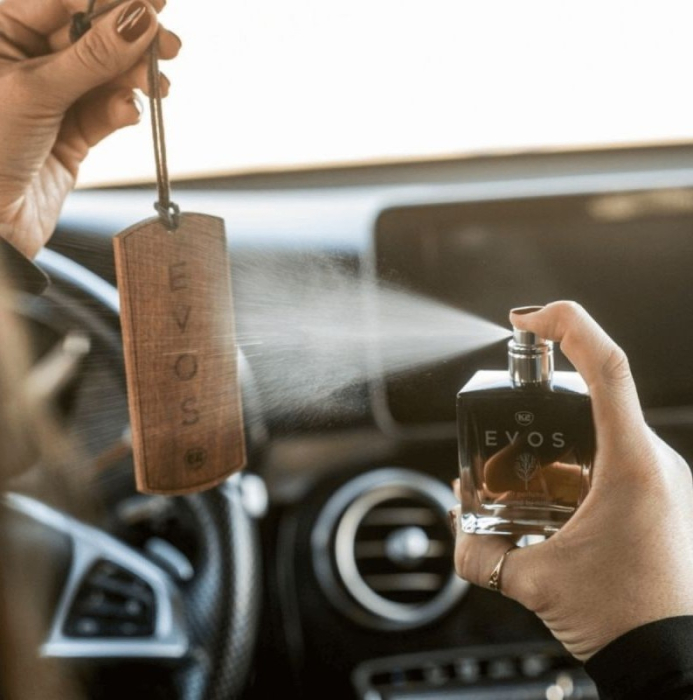 Pachet Complet Odorizant Auto K2 EVOS VIKING: Pandantiv Lemn + Parfum Spray 50ml, Aromă Acvatică (Lime, Flori de Apă, Mosc) [7]