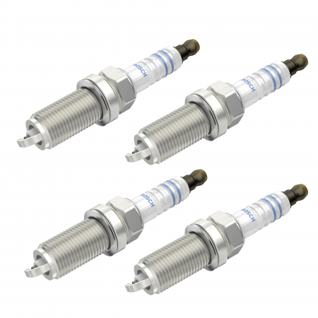 Accesorii Auto - Set 4 bujii scanteie Bosch pentru Toyota Aygo