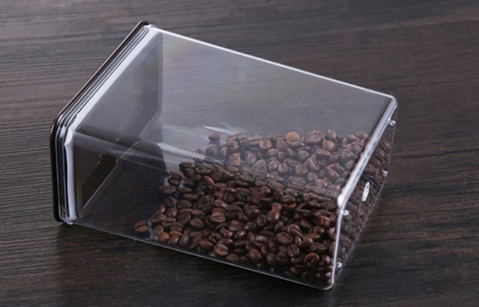 Cutie plastic cu capac, pentru depozitare alimente, 4 litri, 16.5x10.5x27 cm [2]