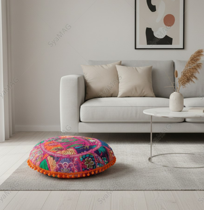 Perna decorativa rotunda, tema florala, multicolor, Ø 45 x 12 cm, cu franjuri sferici discreti [3]