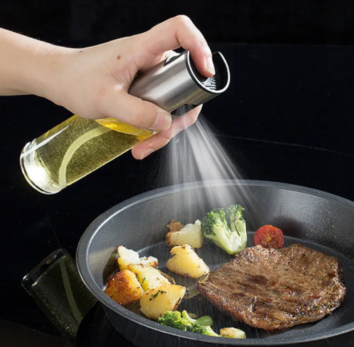 Sticla cu pulverizator pentru ulei, transparenta, cu capac metalic, 100 ml [3]
