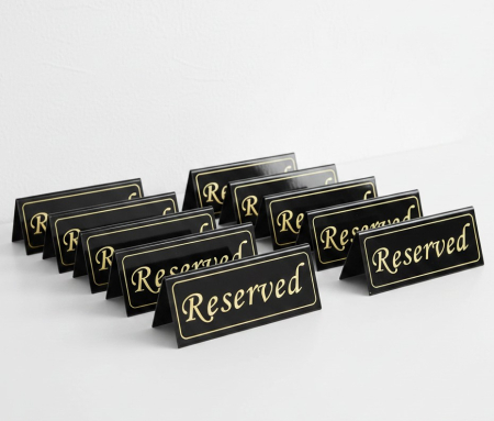 HoReCa - Set 10 buc placuta cu mesaj `Reserved`, negru/auriu, 16x7 cm, accesoriu Horeca, pentru restaurante, cafenele, terase, hoteluri sau evenimente