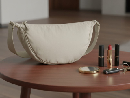 Borseta bej pentru femei, material textil, curea reglabila, compartiment principal cu fermoar, 2 buzunare interioare, 32x10x16 cm [3]