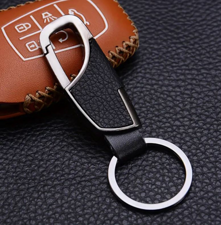 Promotii - Breloc metalic cu insertii de piele ecologica, cu carabina, 8.7 x 2.2 cm