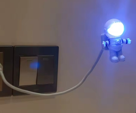 Lampa de veghe cu USB, model astronaut, 2 LED [5]