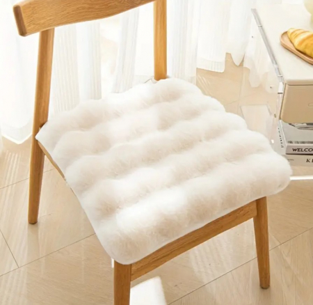 Paturi si perne - Perna decorativa pentru scaun, moale si confortabila, imitatie blanita, 40 x 40 cm