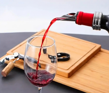 Bucatarie si servire - Set 2 dopuri metalice pentru sticlele de vin, permite servirea bauturii, 7x2 cm
