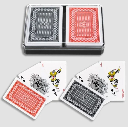 Jocuri si jucarii interactive - Set 2 pachete de carti de joc laminate