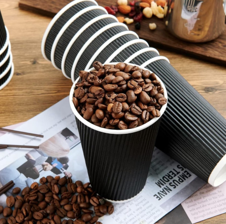Set 25 buc pahar din carton, cu capac, 480 ml, model cu dungi striate si intaritura baza superioara, utilizare Horeca, pentru cafenele, terase, hoteluri sau evenimente [4]