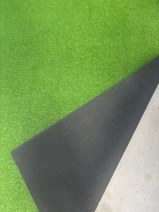 Covor Gazon Iarba Artificiala, Gradinita/ Loc de Joaca/Terasa/Curte, Model Leisure Inaltime fir 15 mm, Verde [10]