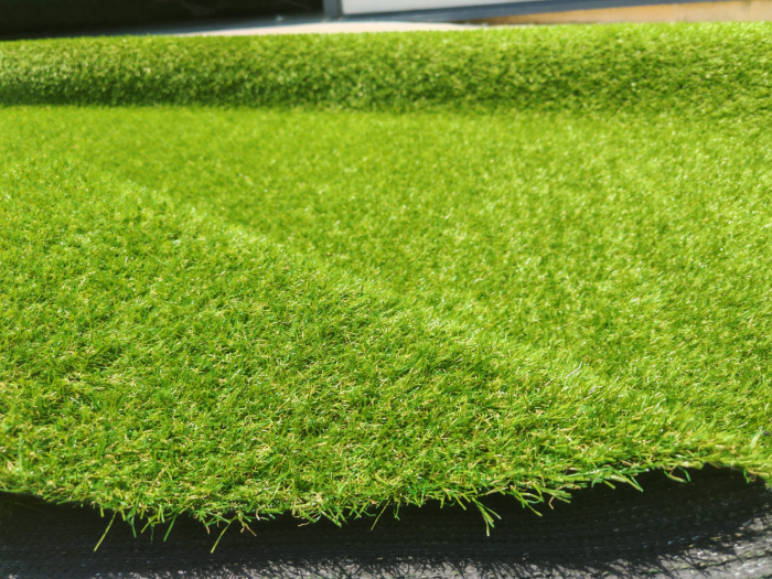 Covor Gazon Iarba Artificiala Jakarta, Gradinita/ Loc de Joaca/Terasa/Curte, Inaltime fir 20 mm, Verde Super Pret!!! [14]