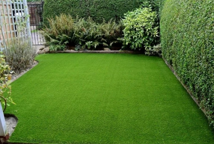 Covor Gazon Iarba Artificiala Produs Belgia, Calitate Premium, Model Oasis 30 mm inaltime fir, Gradinita/ Loc de Joaca/Terasa/Curte, Verde - Copie [12]