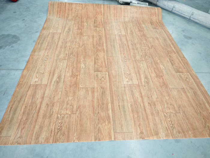 Covorul PVC linoleum Plank 069, Latimi 1 m, 1.5 m, 2 m si 2,5 m, 3 m, 3.5 m , Maro/Imitatie parchet, Suport pasla [3]