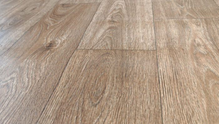 Covorul PVC linoleumÂ Plank 82-2, Latimi 1 m, 2 m si 2,5 m, Maro inchis/Imitatie parchet, Suport PÃ¢slÄƒ [4]